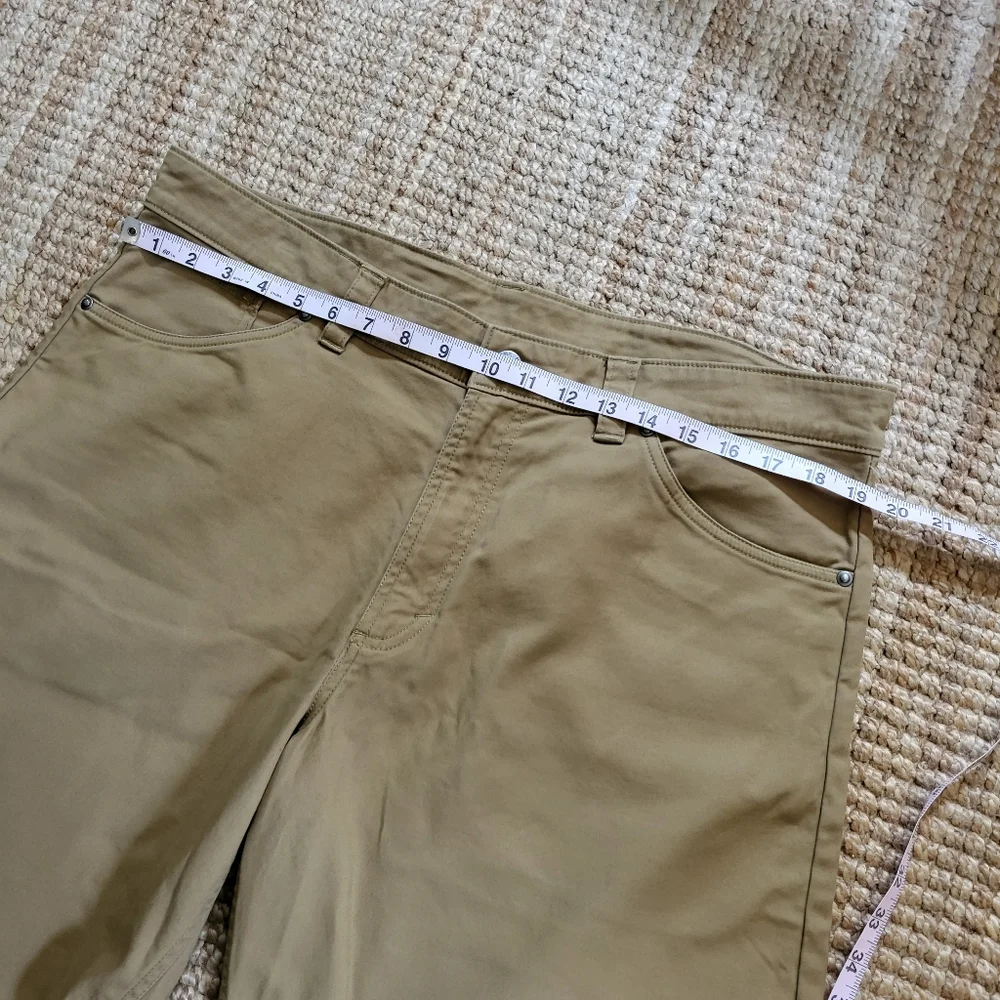 North Face Cotton Canvas Men's Camel Chino Shorts 36